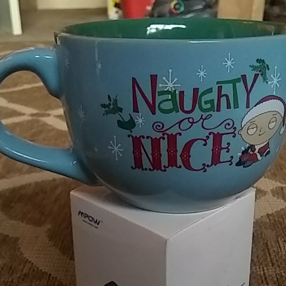 Cute the Family Guy blue mug - Picture 1 of 8